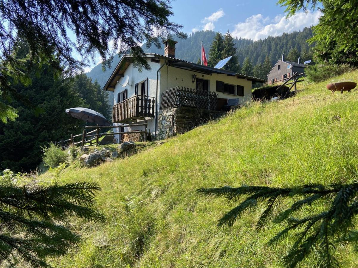 Do-Minus Mountain Cottage&mini spa Monte Carasso Esterno foto